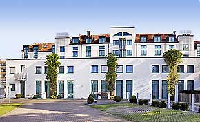 Das 4-Sterne-Hotel 402-merh in Dsseldorf am Rhein